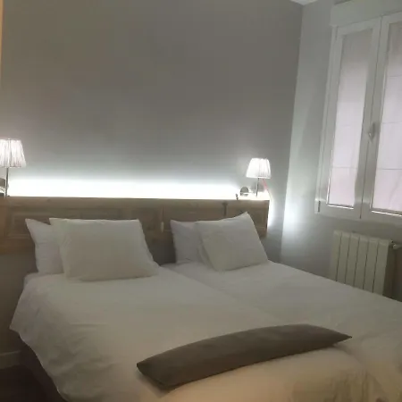 Diezmadrid Hostal-3